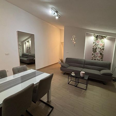 Apartman Sunny Vacay Kaštela Exteriér fotografie