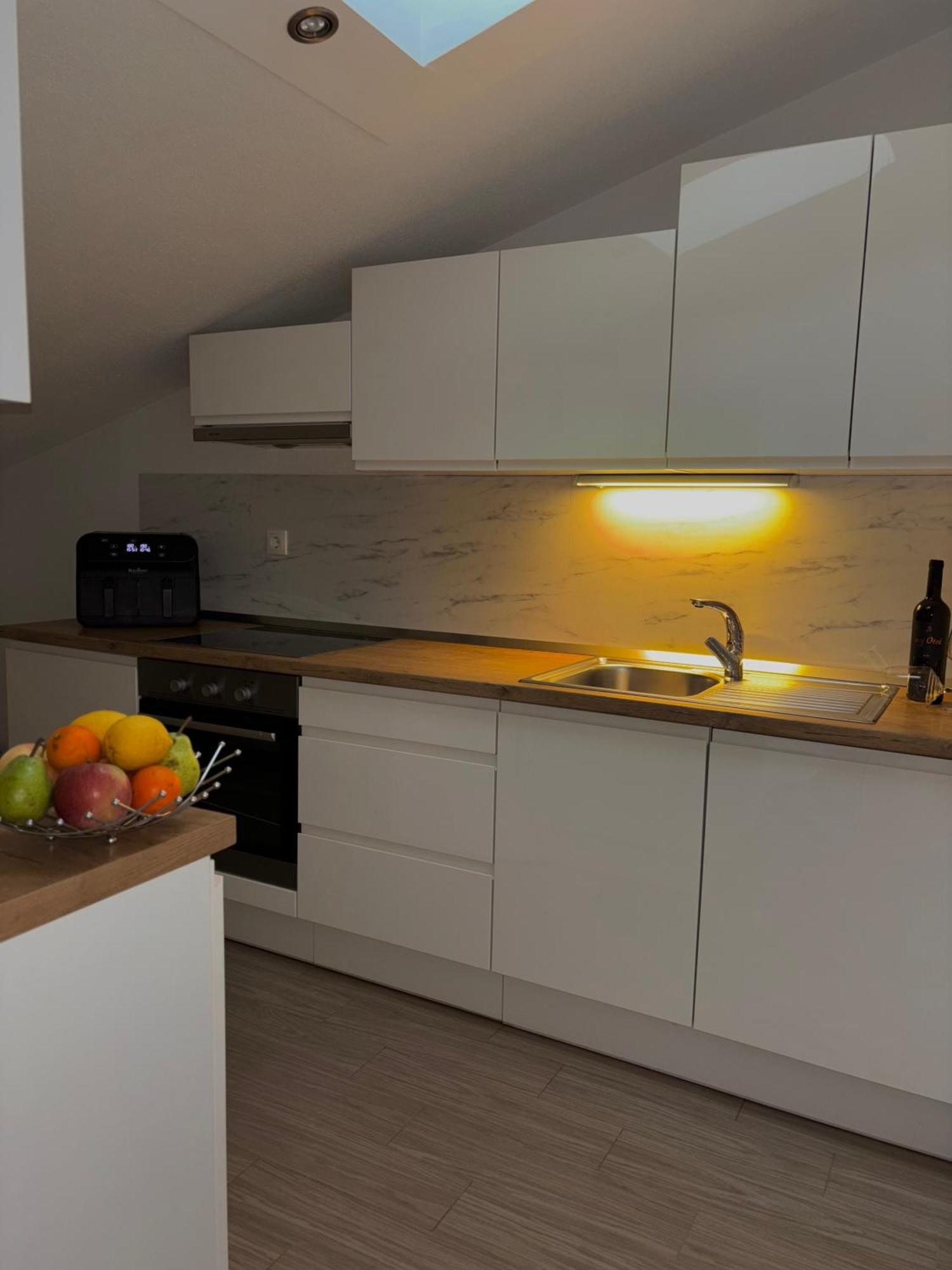 Apartman Sunny Vacay Kaštela Exteriér fotografie